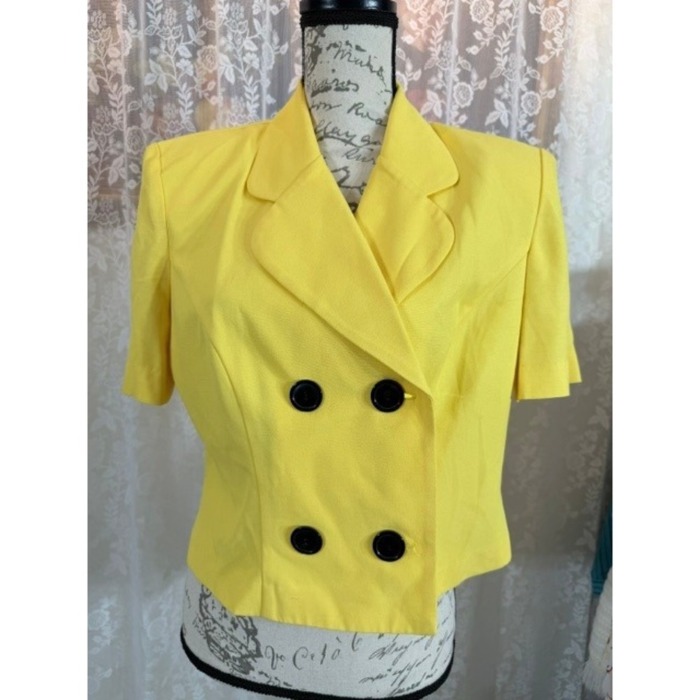 Vintage Dani Max Lois Snyder Yellow Short Sleeve Cropped Blazer Jacket Size 10